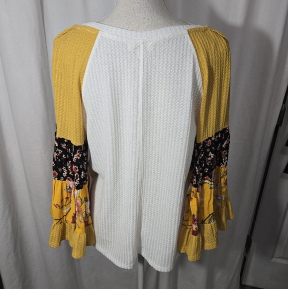 Umgee Boho Style Butterfly Sleeves Blouse Sz Small Like New - Picture 6 of 9
